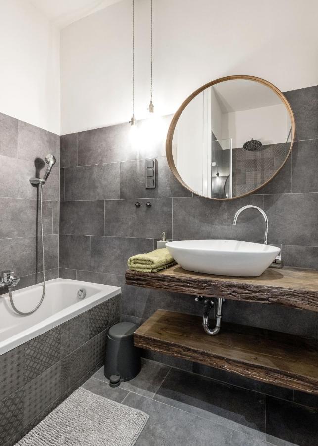 Industrial Fantasy Apartment Budapest Exterior foto